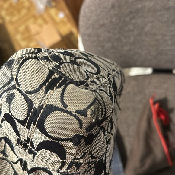 Coach mono bag with black combination - Picture 5 of 6